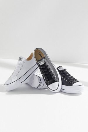 Chuck Taylor All Star Lift Leather Sneaker